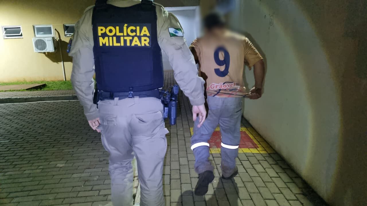 Pai tenta levar filha à força, empurra ex e vai parar na delegacia em Cascavel