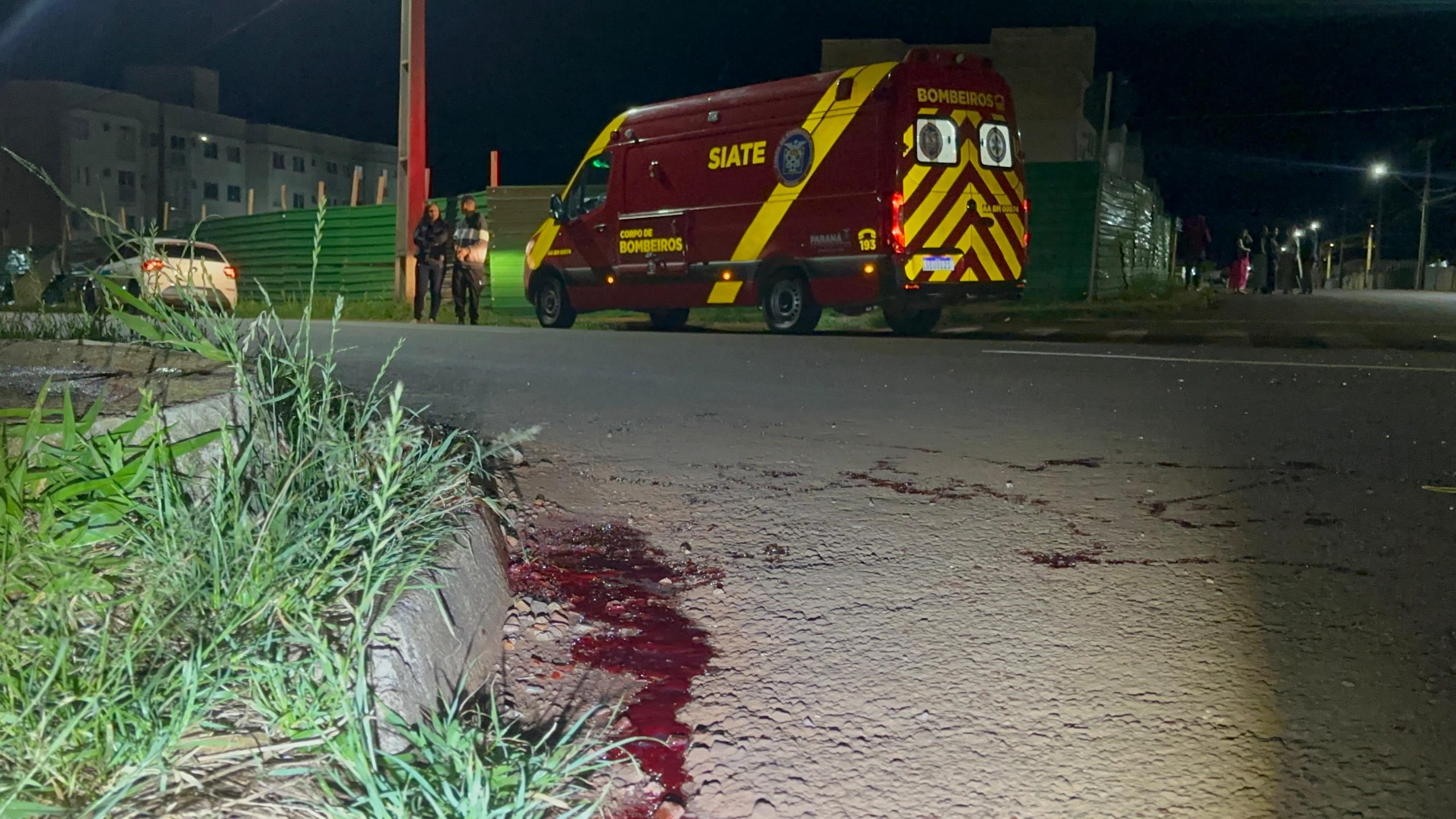 Ciclista tem lesão gravíssima após ser atingido por carro no Floresta