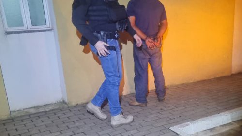 Estupro de vulnerável: Homem é preso acusado de engravidar a própria filha