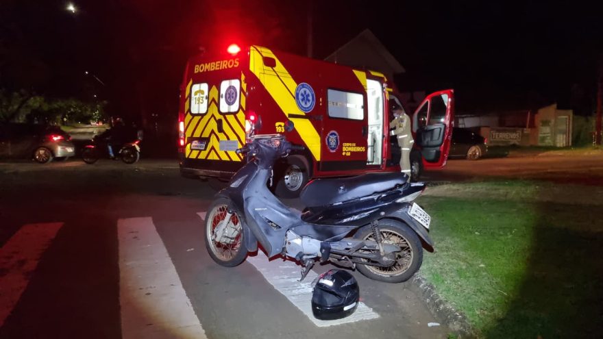 Idoso, de 63 anos, fica ferido após cair de motocicleta no Recanto Tropical