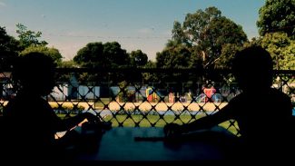 A Vida Depois do Acolhimento é tema do Caminhos da Reportagem A Vida Depois do Acolhimento é tema do Caminhos da Reportagem