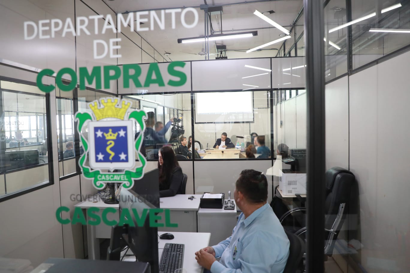 Capacitação ensina empreendedores a participarem de licitações e ampliar oportunidades de negócio em Cascavel