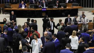 Câmara aprova urgência para votar direito à bagagem de mão gratuita Câmara aprova urgência para votar direito à bagagem de mão gratuita