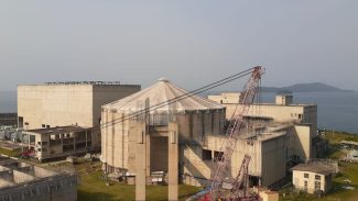 Angra 3: obra parada gera custo anual de quase R$ 1 bilhão Angra 3: obra parada gera custo anual de quase R$ 1 bilhão