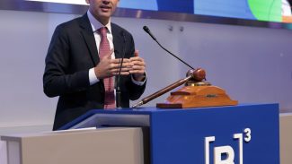 Porto de São Sebastião será leiloado até abril de 2026, diz ministro Porto de São Sebastião será leiloado até abril de 2026, diz ministro