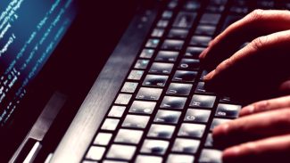 Operação prende quadrilha que fazia leilões falsos na internet