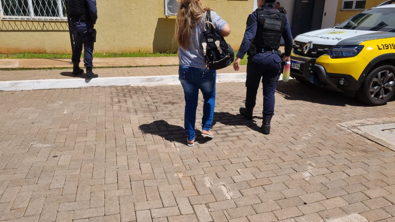 Mulher de 45 anos é detida após xingar e ameaçar servidores da UPA Veneza