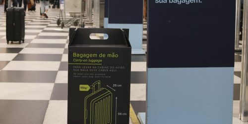 Senado aprova gratuidade para bagagem de mão em voos Imagem referente a Senado aprova gratuidade para bagagem de mão em voos