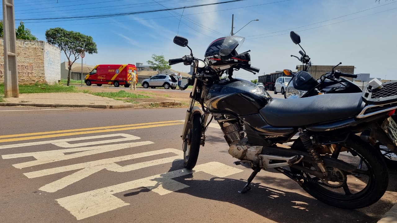 Motociclista tem lesão grave após colisão entre motos no Santa Cruz