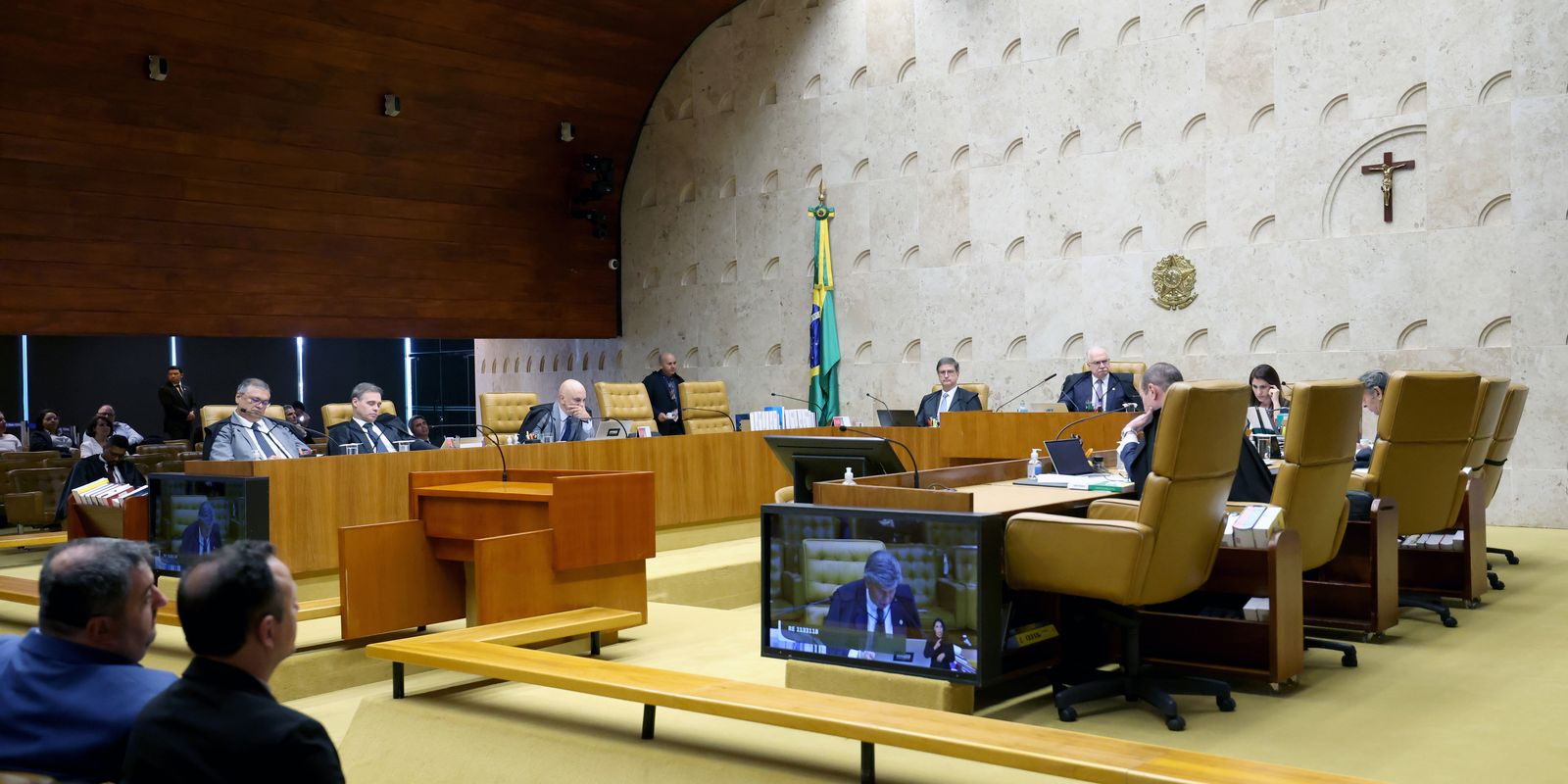 STF tem maioria para manter nomeação de parentes para cargos políticos STF tem maioria para manter nomeação de parentes para cargos políticos