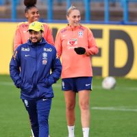 Imagem referente a Arthur Elias espera equilíbrio em partida amistosa com Inglaterra