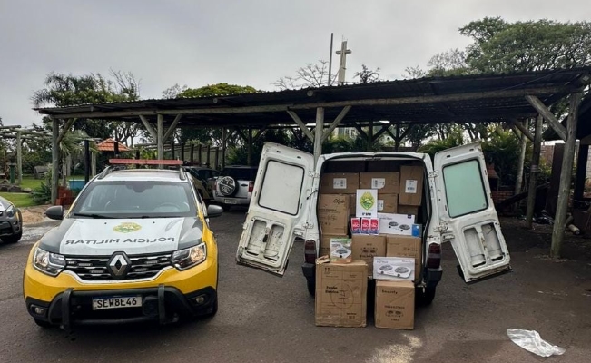 Carga de contrabando é apreendida pela PM na BR-277 em Agro Cafeeira, distrito de Matelândia