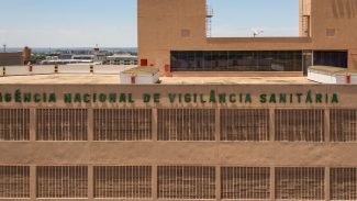 Anvisa proíbe lote falso de chá e suplementos inseguros para o consumo Anvisa proíbe lote falso de chá e suplementos inseguros para o consumo