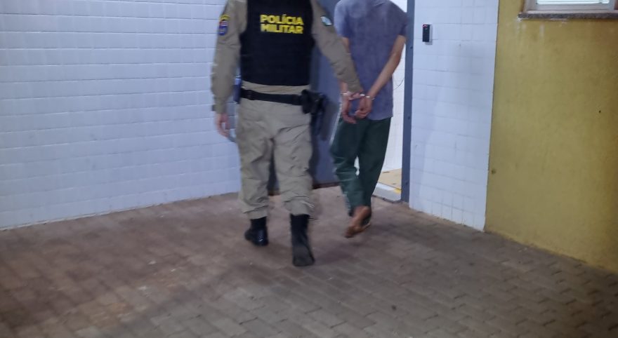 Homem agride companheira durante discussão e é detido pela PM em Cascavel