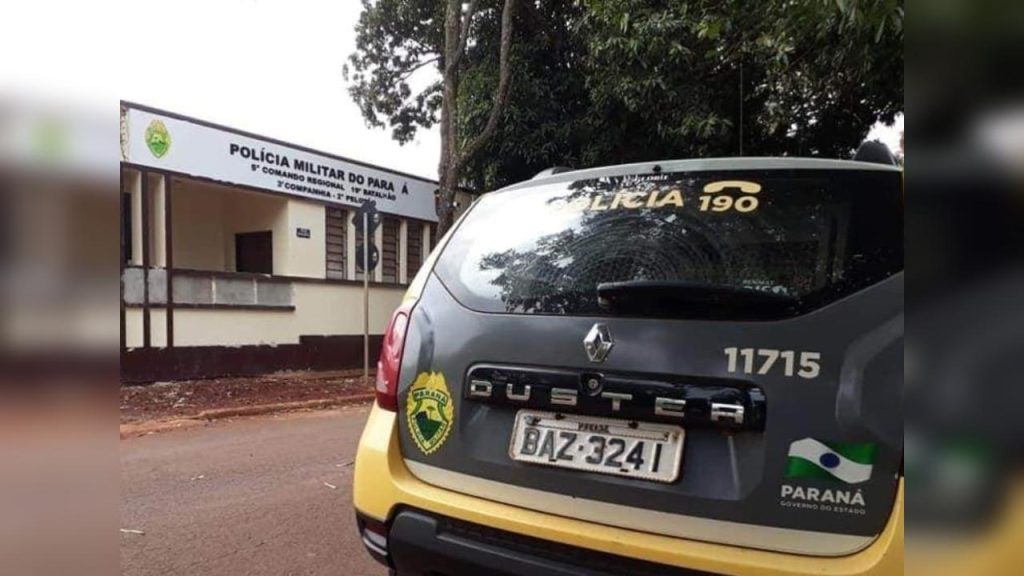 Homem é esfaqueado no peito após dar carona a dois desconhecidos na PR-180 em Nova Aurora Homem é esfaqueado no peito após dar carona a dois desconhecidos na PR-180 em Nova Aurora