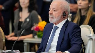 Lula aguarda reunião com Trump e aposta em solução a tarifaço Lula aguarda reunião com Trump e aposta em solução a tarifaço