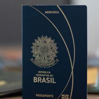 PF pode interromper emissão de passaporte por falta de verba Imagem referente a PF pode interromper emissão de passaporte por falta de verba