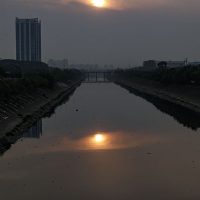 Ipea propõe taxar super-ricos para financiar dívidas climáticas Imagem referente a Ipea propõe taxar super-ricos para financiar dívidas climáticas