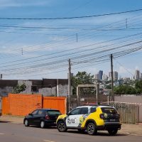 Imagem referente a Homem baleado em residência no bairro Santa Cruz é identificado como Willian Santana