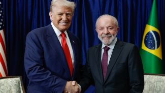 Lula se reúne com Trump na Malásia e discute relações entre Brasil-EUA Lula se reúne com Trump na Malásia e discute relações entre Brasil-EUA