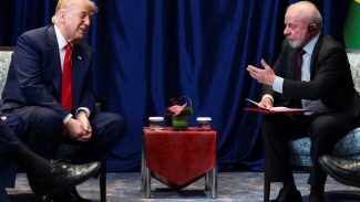 Nas redes sociais, Lula comenta Nas redes sociais, Lula comenta