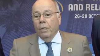 Reuniões para suspender tarifaço começam ainda hoje, diz Mauro Vieira Reuniões para suspender tarifaço começam ainda hoje, diz Mauro Vieira