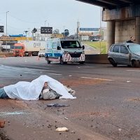Imagem referente a Homem morre após ser ejetado de veículo no Trevo Cataratas durante perseguição policial, em Cascavel