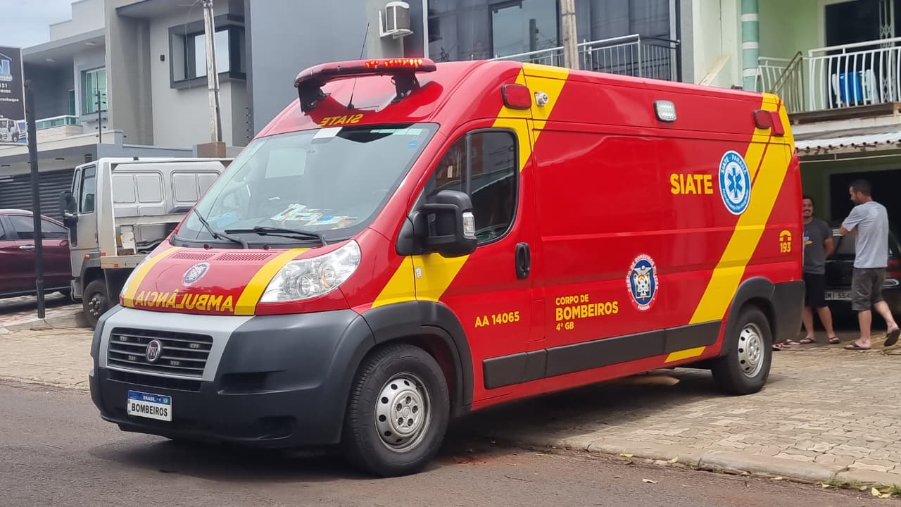 Idosa de 80 anos sofre queda no banheiro e é socorrida pelo Siate