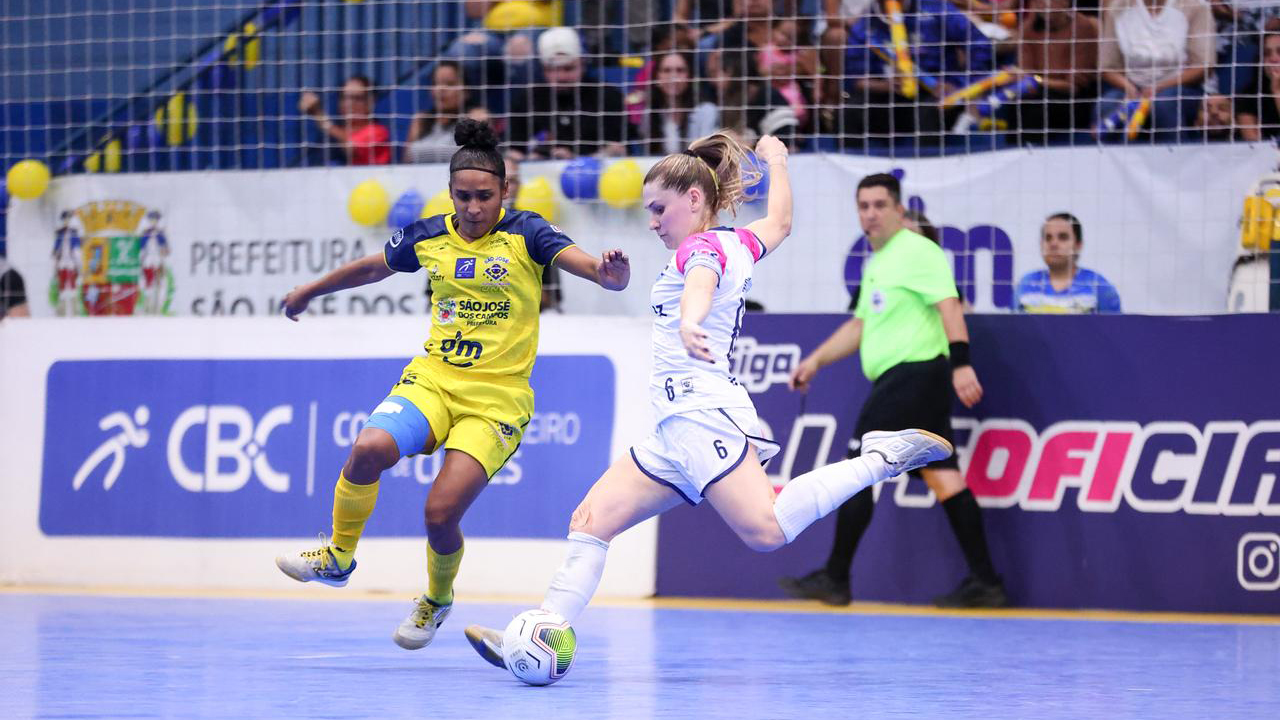 Stein Cascavel empata com São José no primeiro jogo da semifinal da Liga Feminina de Futsal