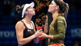 Luisa Stefani vence WTA 500 de Tóquio e leva 4º título na temporada