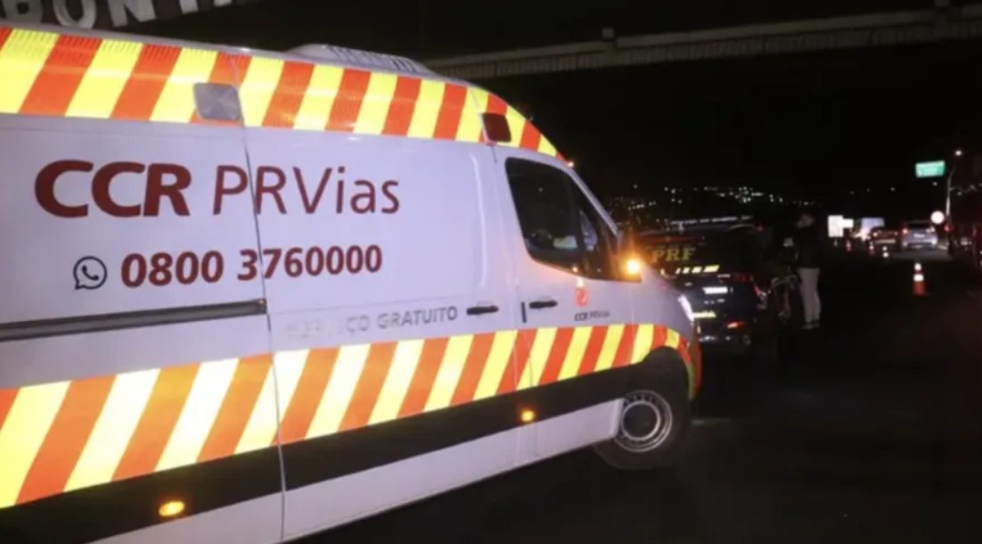 Motociclista atinge pedestre na BR-376, em Ponta Grossa Motociclista atinge pedestre na BR-376, em Ponta Grossa