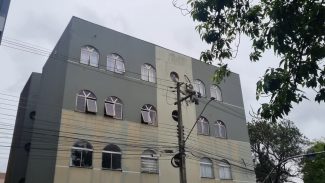 Bombeiros esclarecem ocorrência de crianças flagradas brincando em telhado no Centro de Cascavel