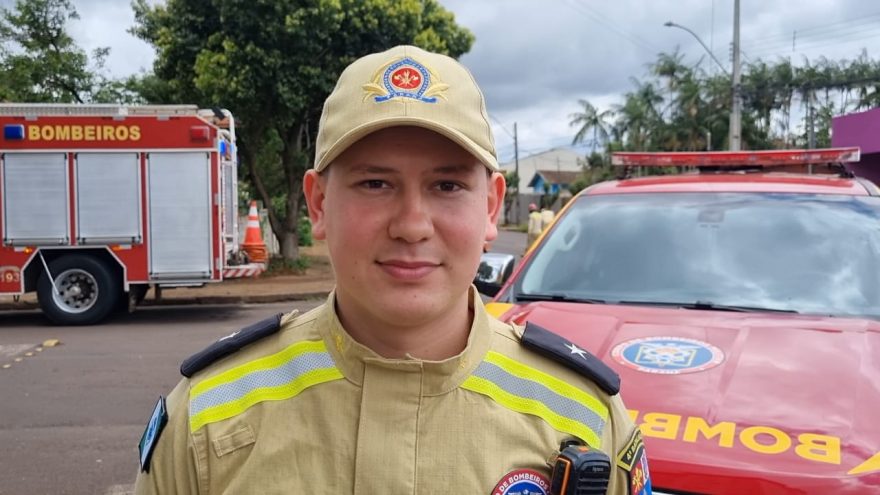 Conforme Corpo de Bombeiros, motorista de carro derrubou vítimas em moto e evadiu-se de acidente