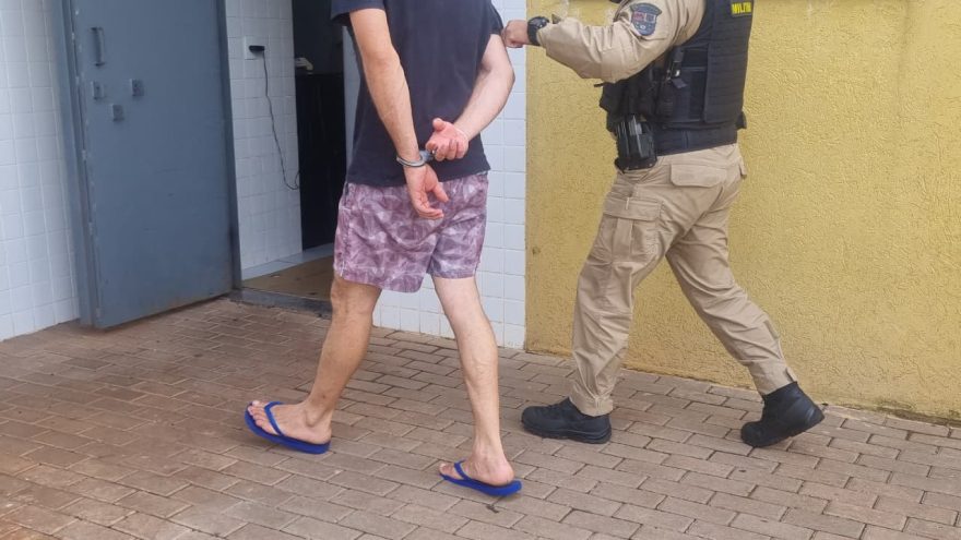 Homem é preso após agredir o próprio pai e o sobrinho em Cascavel
