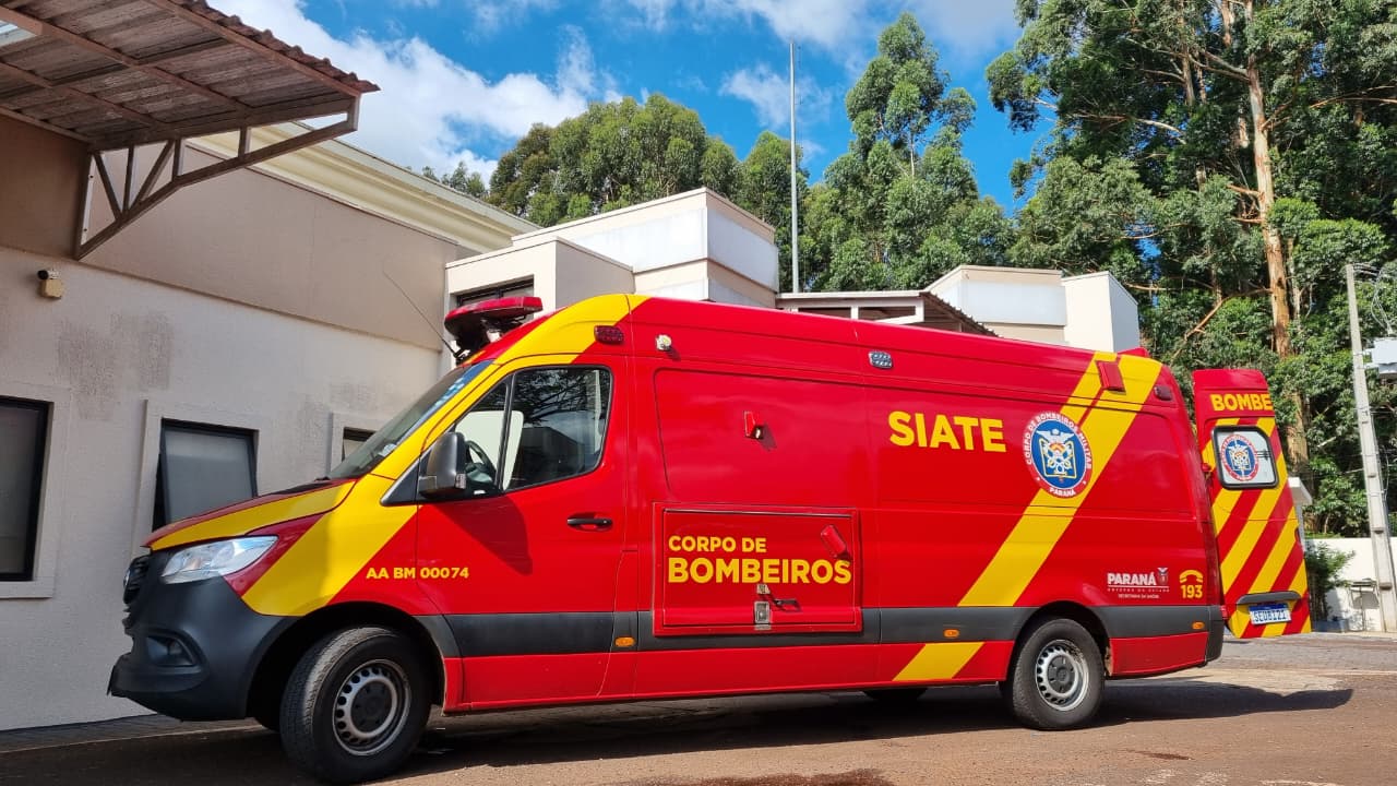 Homem tem lesão no rosto ao sofrer queda em residência no Conjunto Abelha