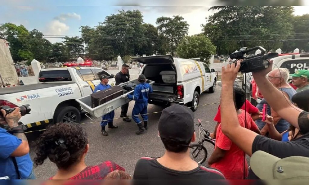Corpo de criança é encontrado dentro de mala em frente a cemitério Corpo de criança é encontrado dentro de mala em frente a cemitério