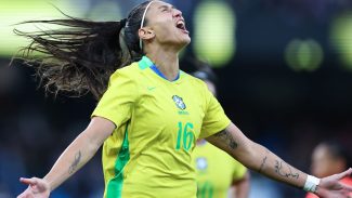 Seleção feminina defende supremacia sobre Itália em novo amistoso Seleção feminina defende supremacia sobre Itália em novo amistoso