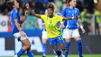Brasil mantém hegemonia contra a Itália com vitória por 1 a 0 Brasil mantém hegemonia contra a Itália com vitória por 1 a 0