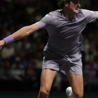 Imagem referente a João Fonseca vence Shapovalov na estreia do Masters 1000 de Paris
