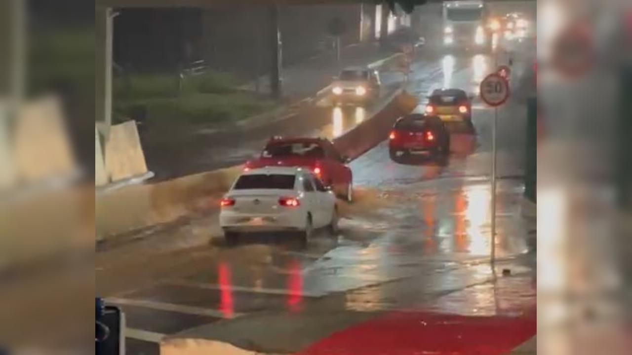 Moradores reclamam de alagamentos em diferentes pontos de Cascavel Moradores reclamam de alagamentos em diferentes pontos de Cascavel