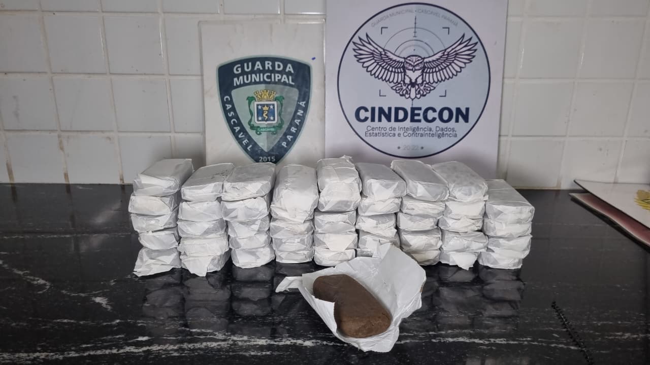 GM apreende mais de quatro quilos de haxixe na rodoviária de Cascavel