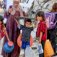 Israel anuncia restabelecimento do cessar-fogo após ataques a Gaza Imagem referente a Israel anuncia restabelecimento do cessar-fogo após ataques a Gaza
