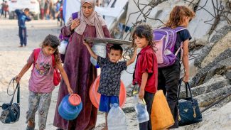 Israel anuncia restabelecimento do cessar-fogo após ataques a Gaza Israel anuncia restabelecimento do cessar-fogo após ataques a Gaza