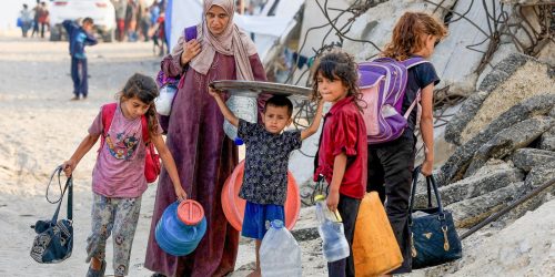Israel anuncia restabelecimento do cessar-fogo após ataques a Gaza Imagem referente a Israel anuncia restabelecimento do cessar-fogo após ataques a Gaza