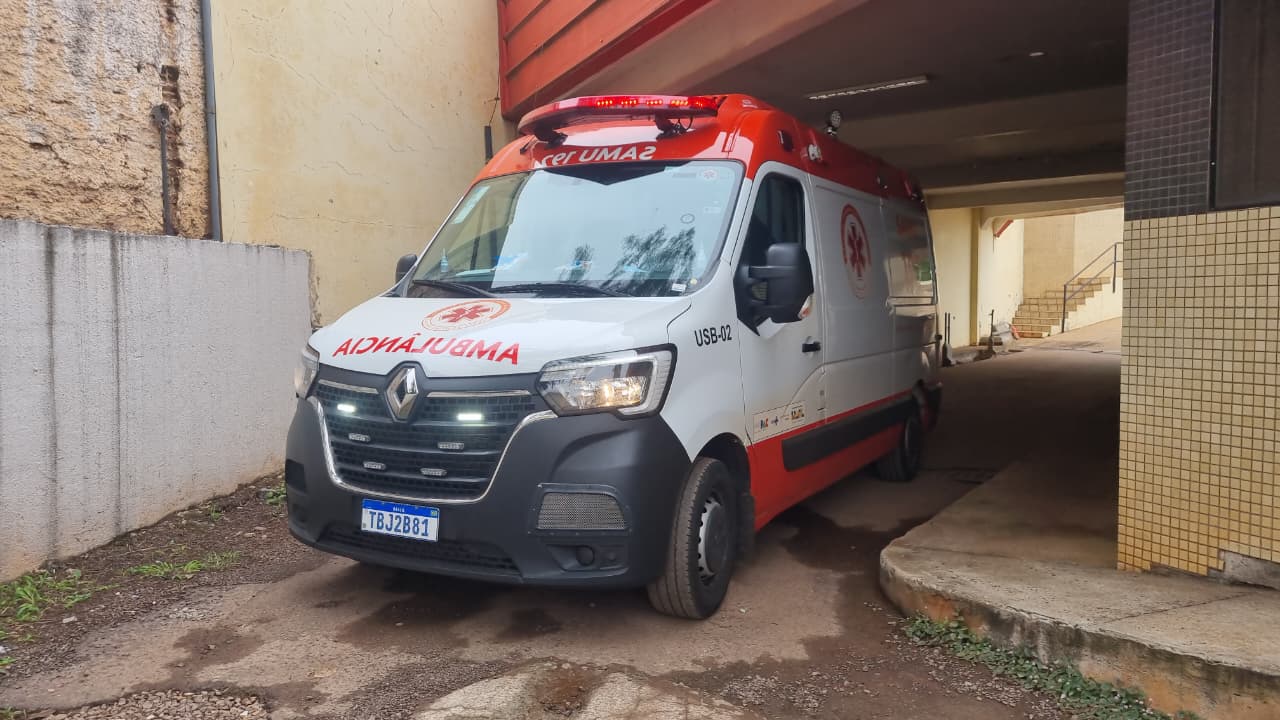 Samu resgata homem de 79 anos com mal-estar no Centro de Cascavel Samu resgata homem de 79 anos com mal-estar no Centro de Cascavel