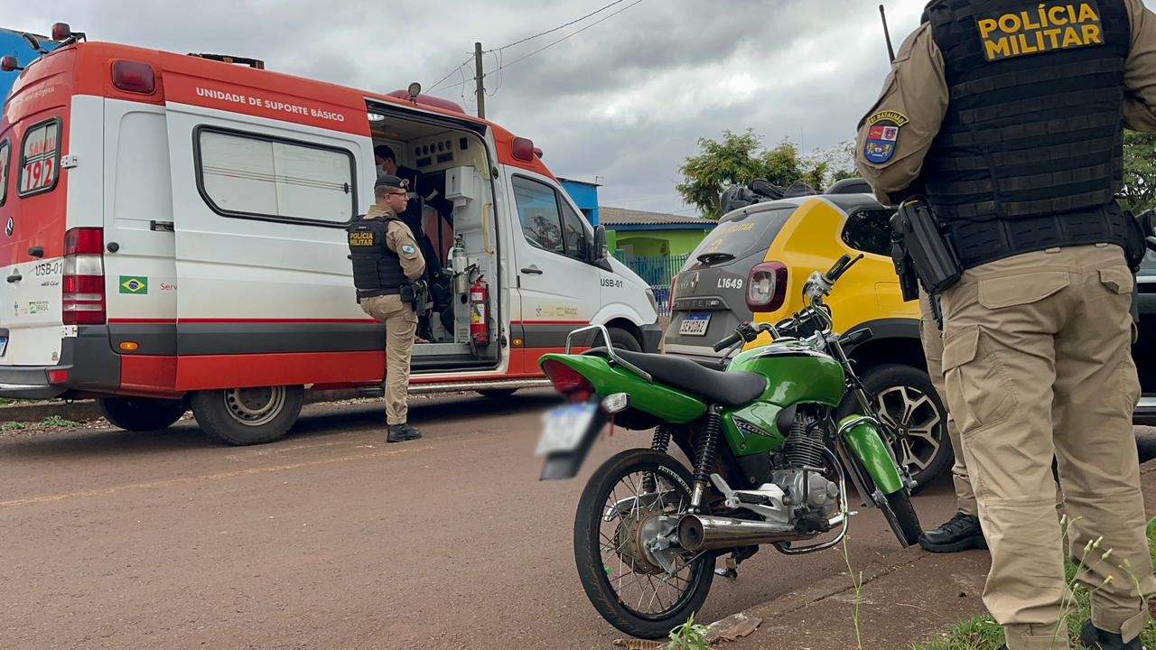 Adolescente de 14 anos sofre queda de moto após perseguição policial no Bairro Morumbi Adolescente de 14 anos sofre queda de moto após perseguição policial no Bairro Morumbi