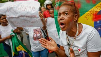 Testemunhas denunciam execuções e torturas no Rio: Testemunhas denunciam execuções e torturas no Rio: