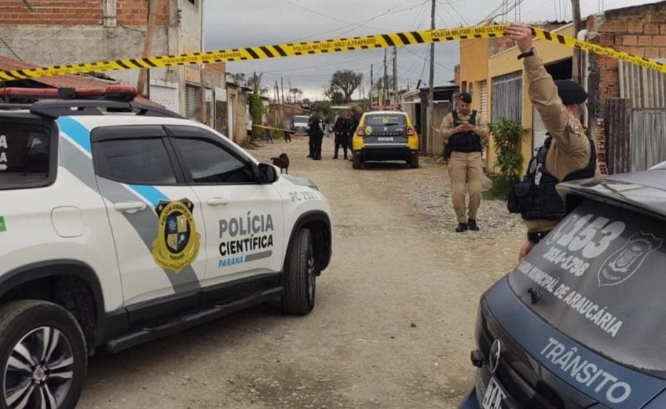 Crime brutal: Idosa é morta a facadas pelo marido dentro de casa Crime brutal: Idosa é morta a facadas pelo marido dentro de casa