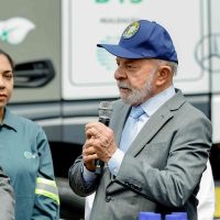 Lula propõe colocar biocombustíveis na pauta exportadora do Brasil Imagem referente a Lula propõe colocar biocombustíveis na pauta exportadora do Brasil