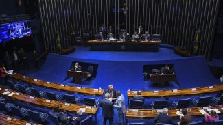 Congresso aprova isenção do IR por tempo indeterminado Congresso aprova isenção do IR por tempo indeterminado